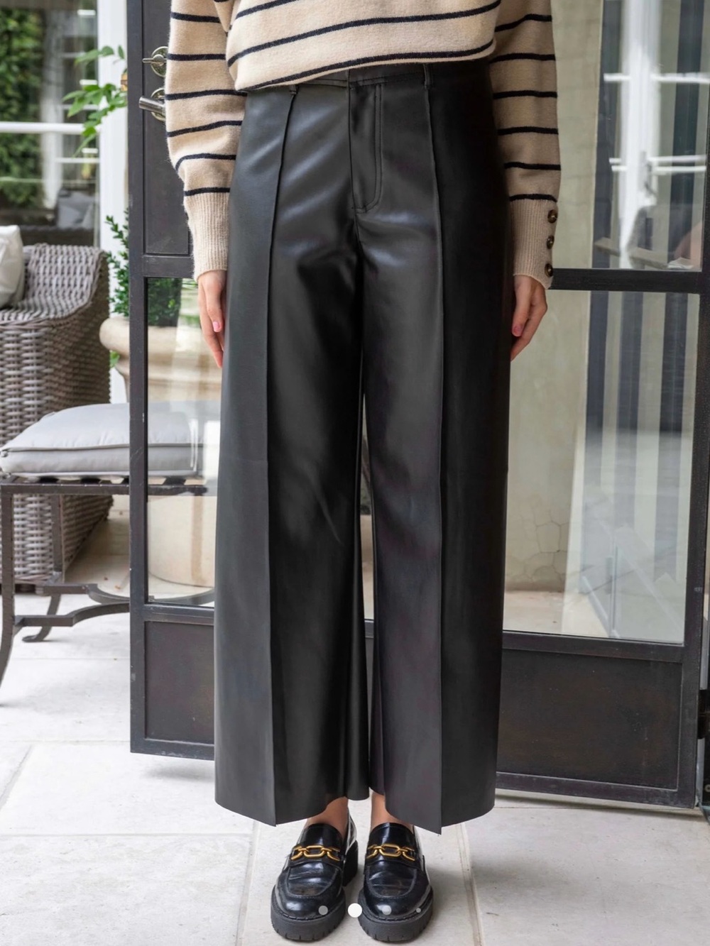 Benaar Landyn Vegan Leather Pintuck Straight Leg Pants Small 2/4
